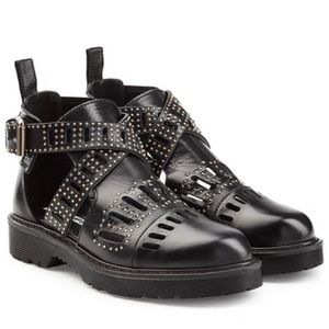 LEATHER DALSTON CUT OUT STUDDED ANKLE BOOTS IN LLACK
